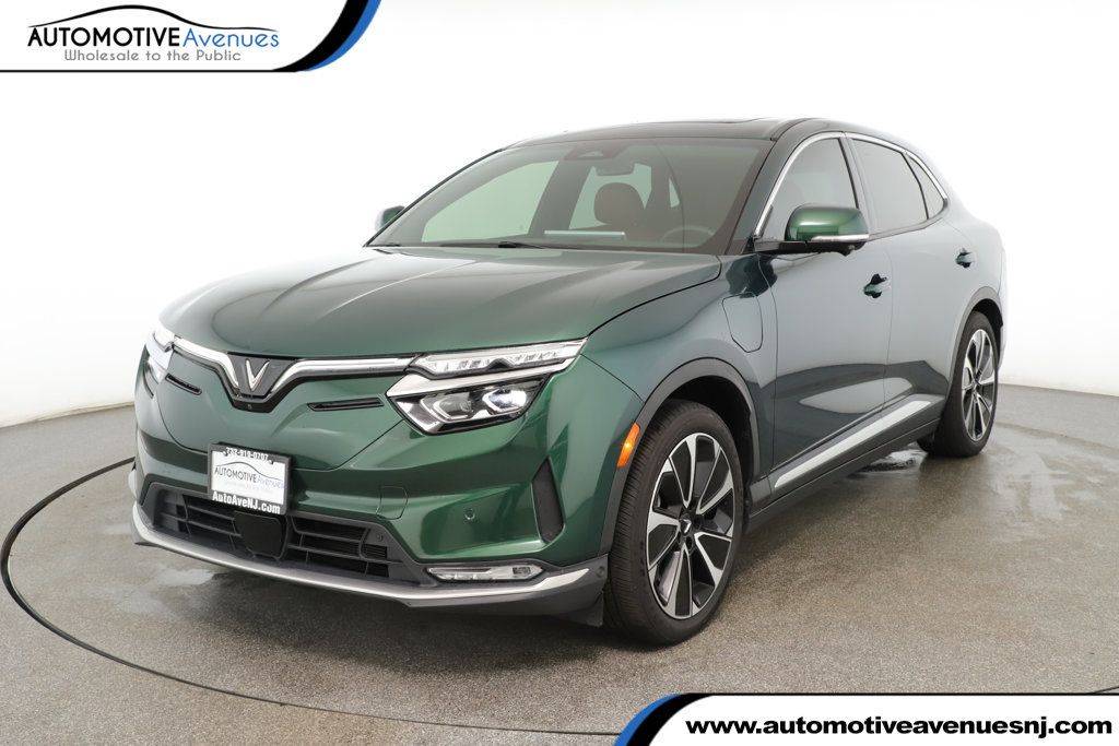 2023 VinFast VF 8
