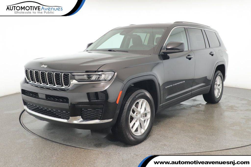 2023 Jeep Grand Cherokee Laredo — SUV — 28,374 mi — Wall Township, NJ