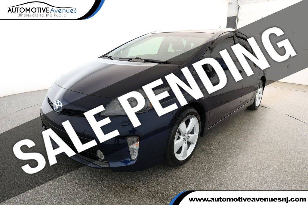 2015 Toyota Prius Five — Hatchback — 17,973 mi — Wall Township, NJ