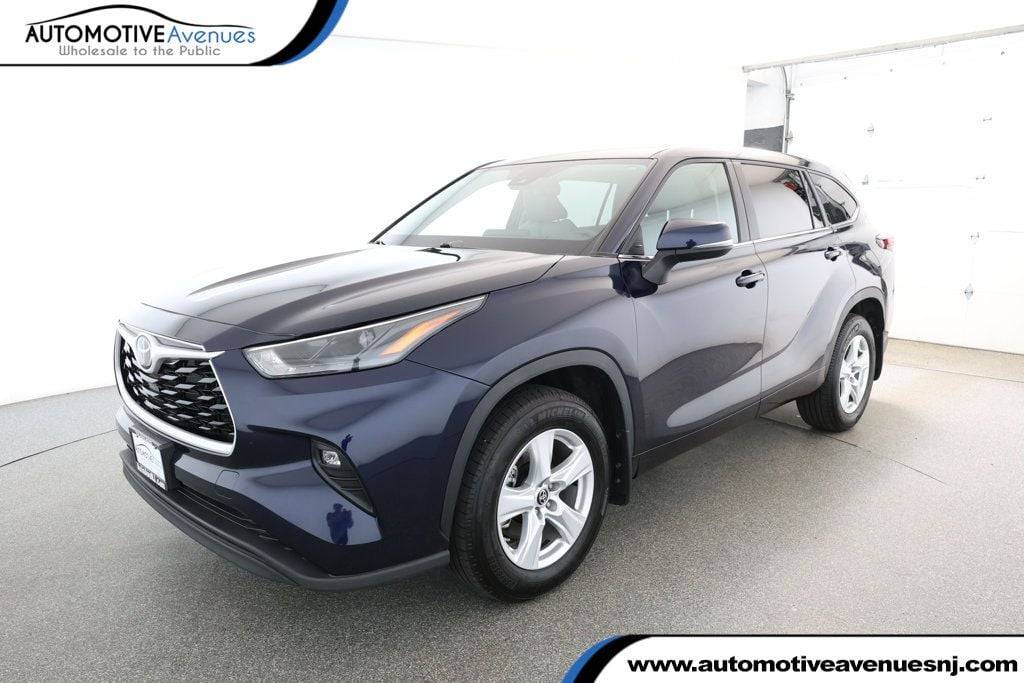 2024 Toyota Highlander LE — SUV — 11,673 mi — Wall Township, NJ