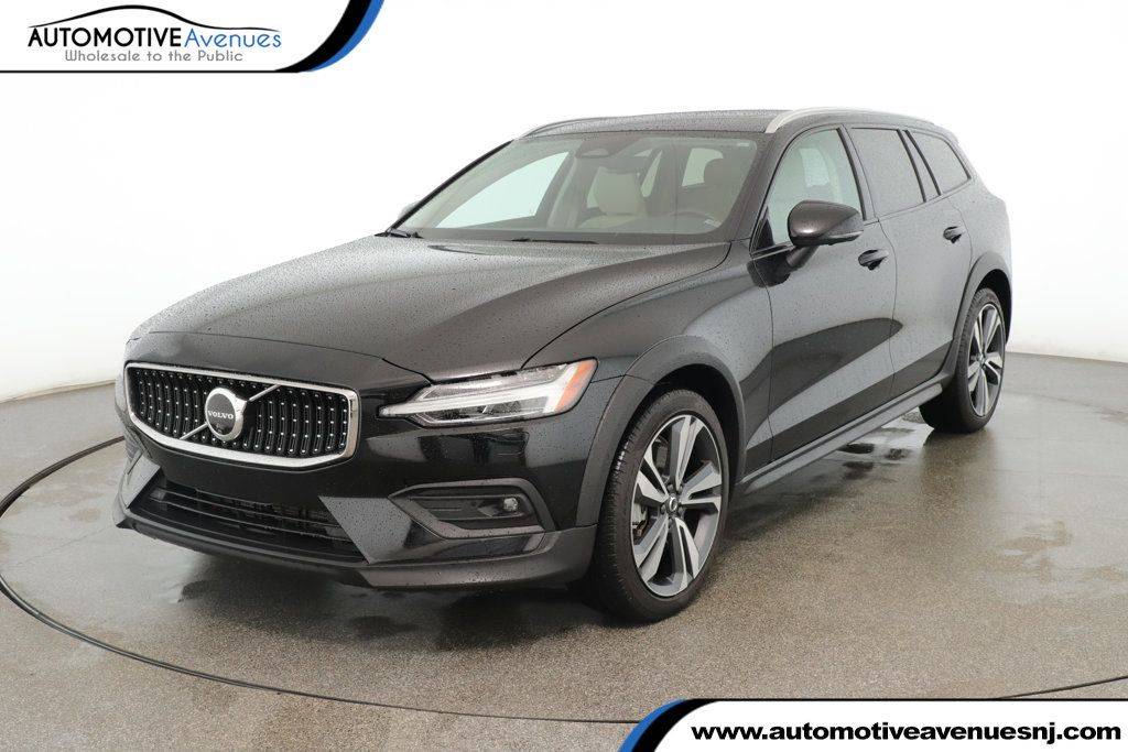 2024 Volvo V60 Cross Country Plus — Wagon — 16,510 mi — Wall Township, NJ