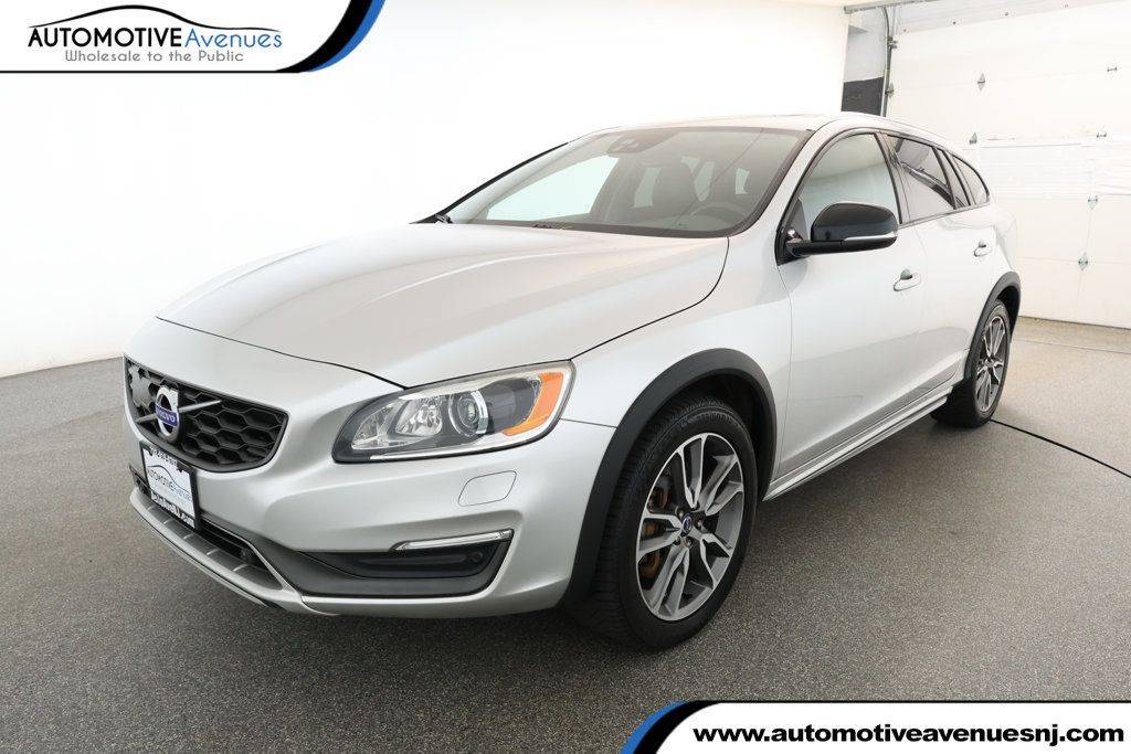 2016 Volvo V60 Cross Country T5 Platinum — Wagon — 123,114 mi — Wall Township, NJ
