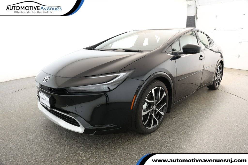 2025 Toyota Prius Plug-In Hybrid XSE Premium — Hatchback — 60 mi — Wall Township, NJ
