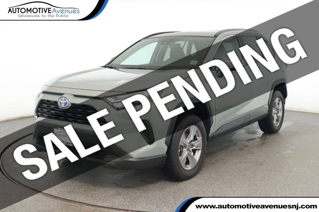 2023 Toyota RAV4 Hybrid XLE — SUV — 12,216 mi — Wall Township, NJ