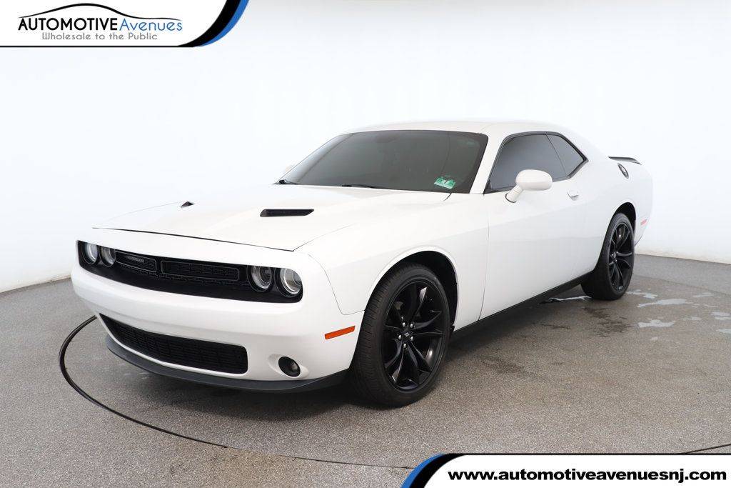 2017 Dodge Challenger SXT — Coupe — 41,985 mi — Wall Township, NJ