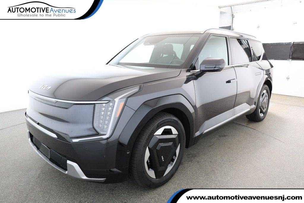 2024 Kia EV9 Land — SUV — 4,636 mi — Wall Township, NJ
