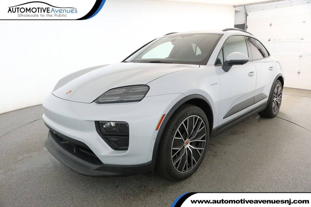 2025 Porsche Macan Electric Standard — SUV — 1,703 mi — Wall Township, NJ
