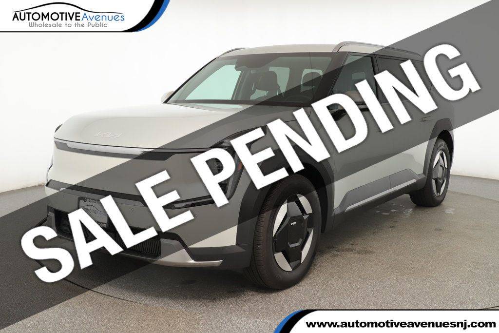 2024 Kia EV9 Wind — SUV — 744 mi — Wall Township, NJ