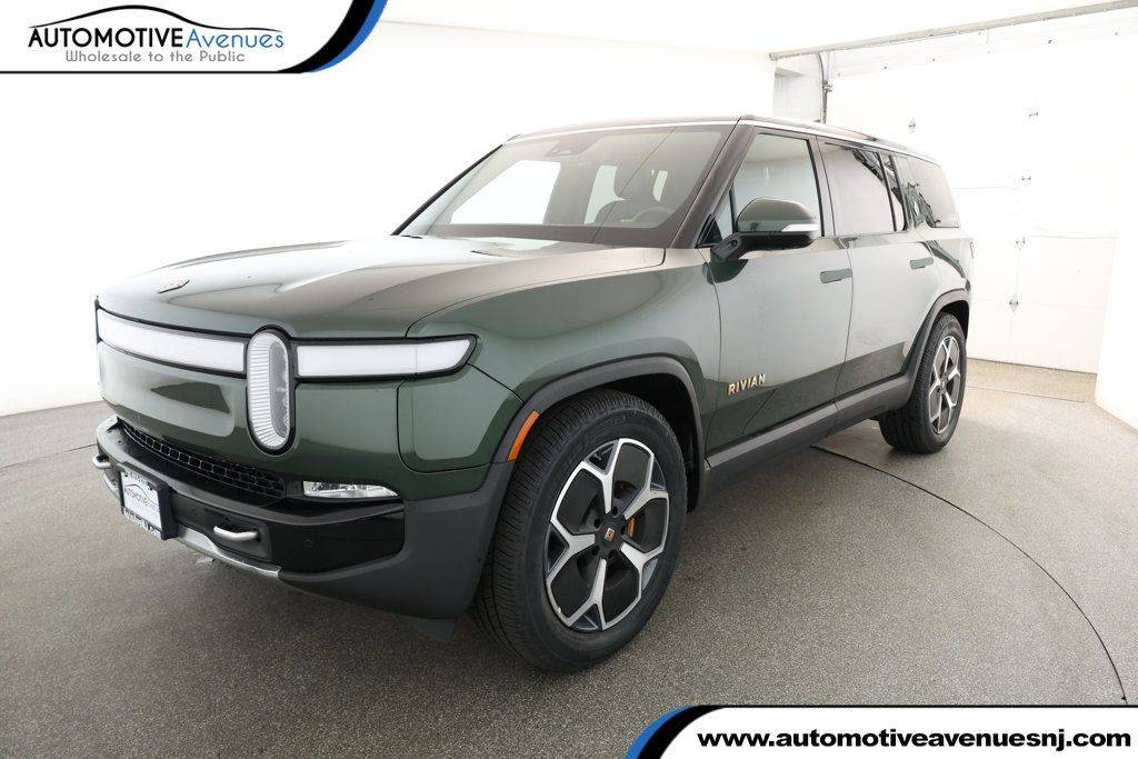 2023 Rivian R1S