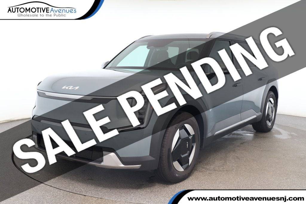 2024 Kia EV9 Wind — SUV — 1,635 mi — Wall Township, NJ