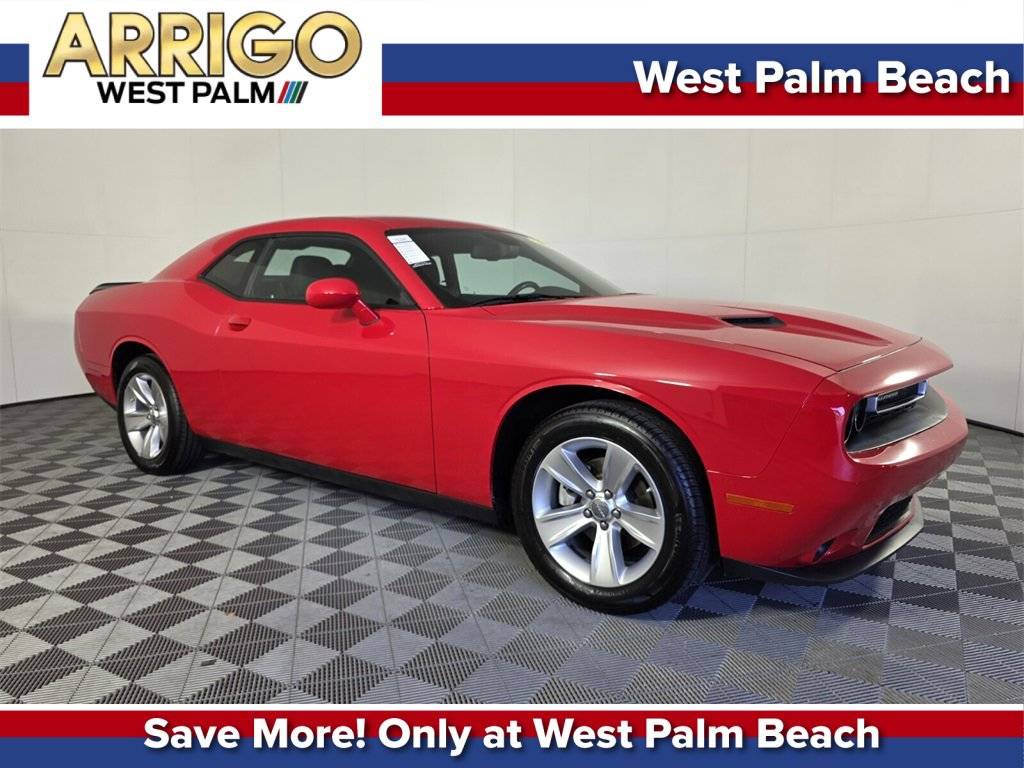 2023 Dodge Challenger SXT — Coupe — 33,700 mi — West Palm Beach, FL