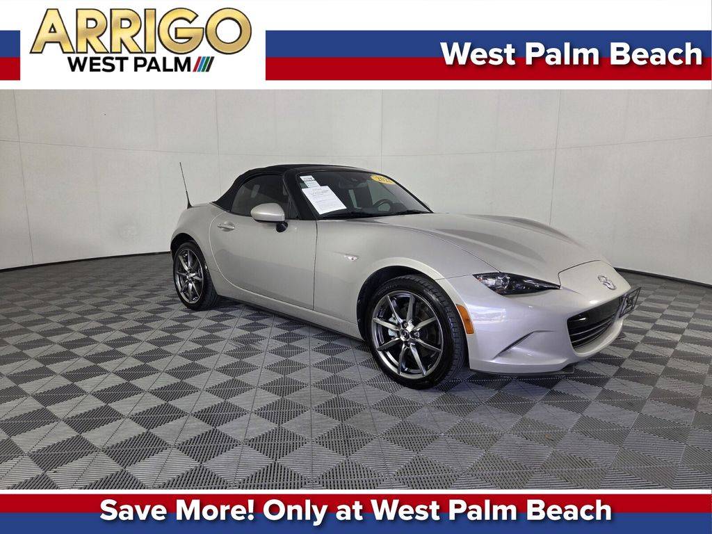 2022 Mazda MX-5 Miata Grand Touring