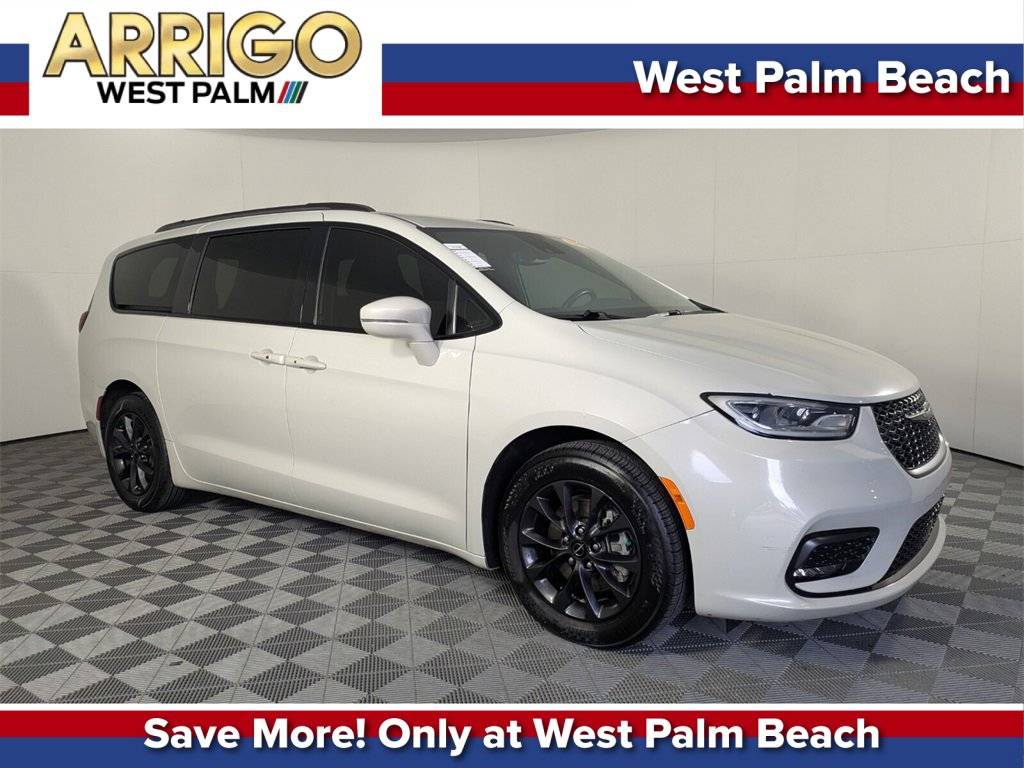 2021 Chrysler Pacifica Touring — Minivan — 91,045 mi — West Palm Beach, FL