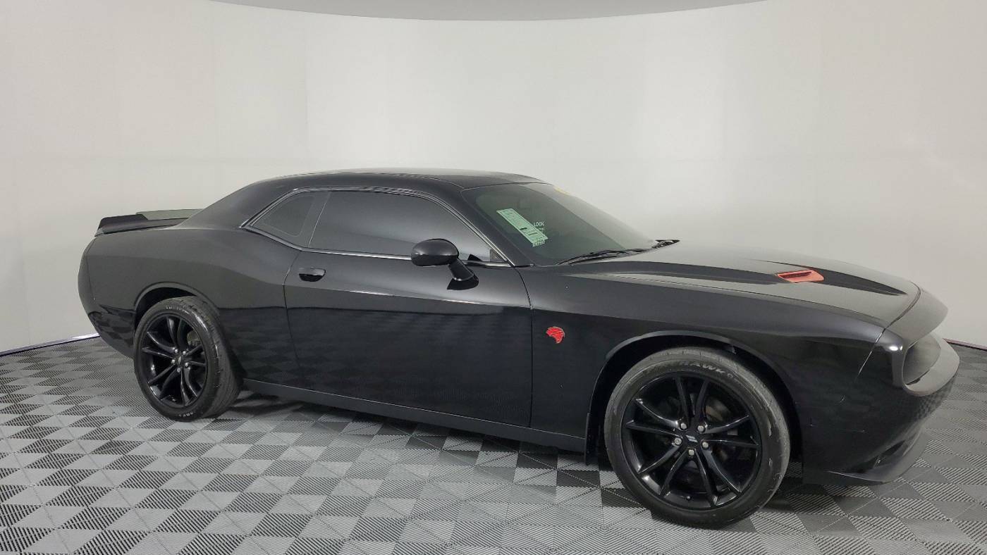 2018 Dodge Challenger SXT — Coupe — 43,795 mi — West Palm Beach, FL