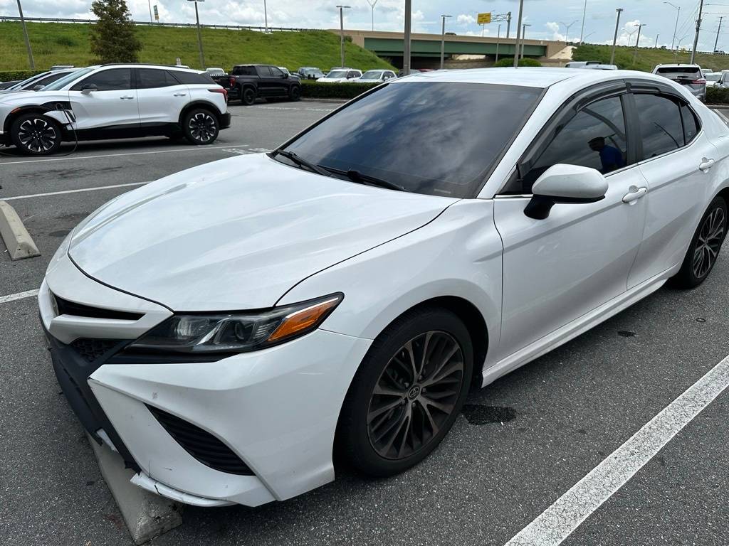 2020 Toyota Camry SE — Sedan — 117,563 mi — Orlando, FL