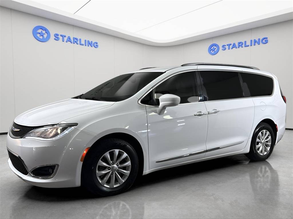 2019 Chrysler Pacifica Touring L — Minivan — 97,615 mi — Orlando, FL