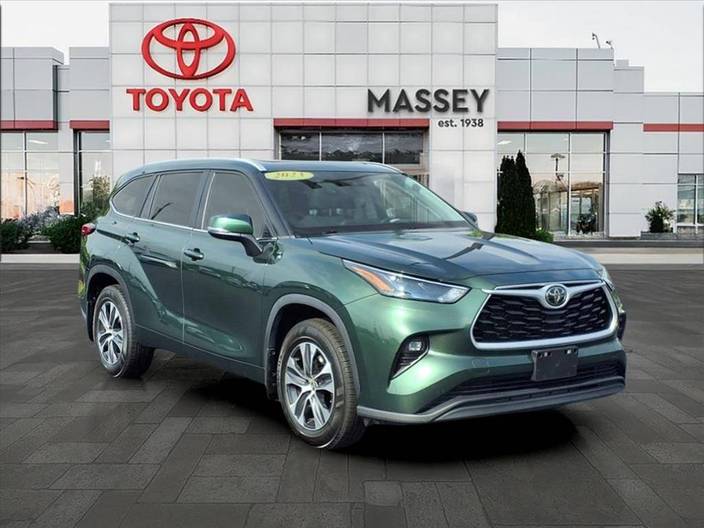 2023 Toyota Highlander XLE — SUV — 60,490 mi — Kinston, NC