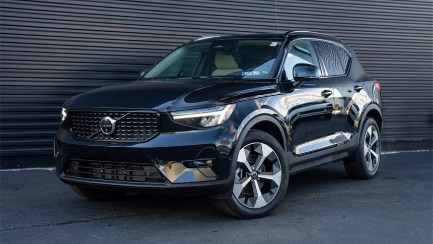 2025 Volvo XC40 Plus — SUV — 1,463 mi — Lawrenceville, NJ
