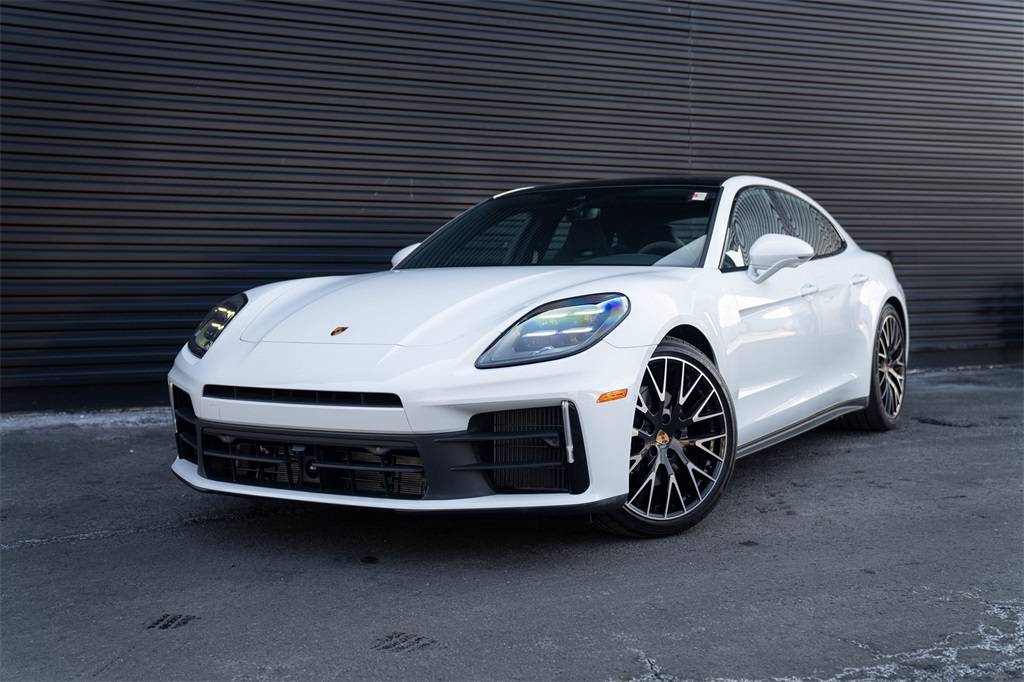 2024 Porsche Panamera 4 — Hatchback — 300 mi — Lawrenceville, NJ