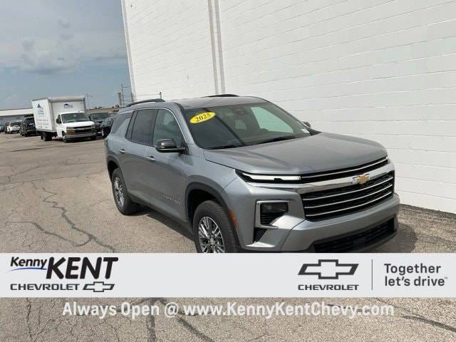 2025 Chevrolet Traverse LT — SUV — 18,735 mi — Evansville, IN
