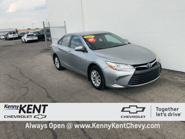 2016 Toyota Camry XLE — Sedan — 139,953 mi — Evansville, IN