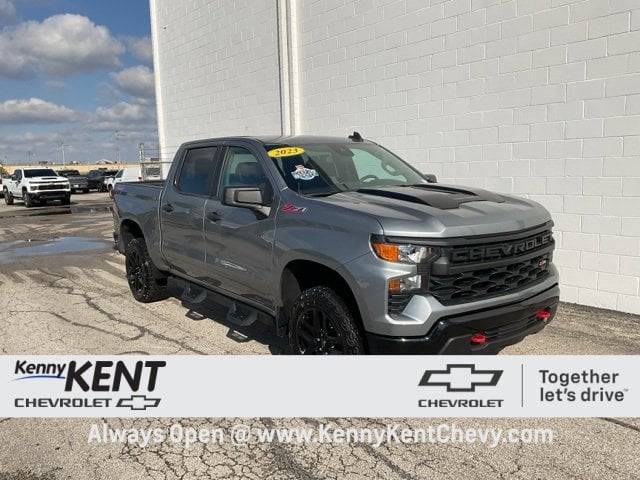 2023 Chevrolet Silverado 1500 Custom Trail Boss — Pickup Truck — 17,975 mi — Evansville, IN