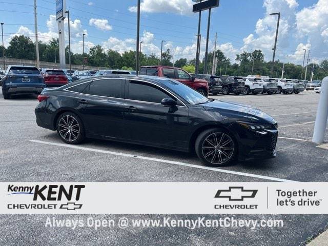 2019 Toyota Avalon XLE — Sedan — 64,484 mi — Evansville, IN