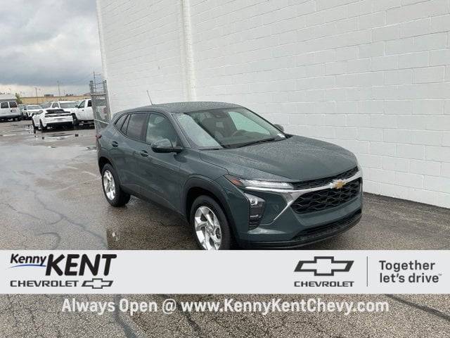 2025 Chevrolet Trax LS — SUV — 13,228 mi — Evansville, IN