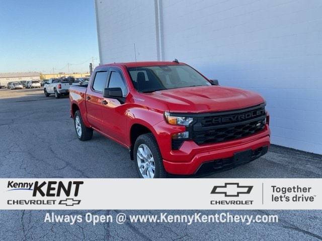 2025 Chevrolet Silverado 1500 Custom — Pickup Truck — 3,568 mi — Evansville, IN