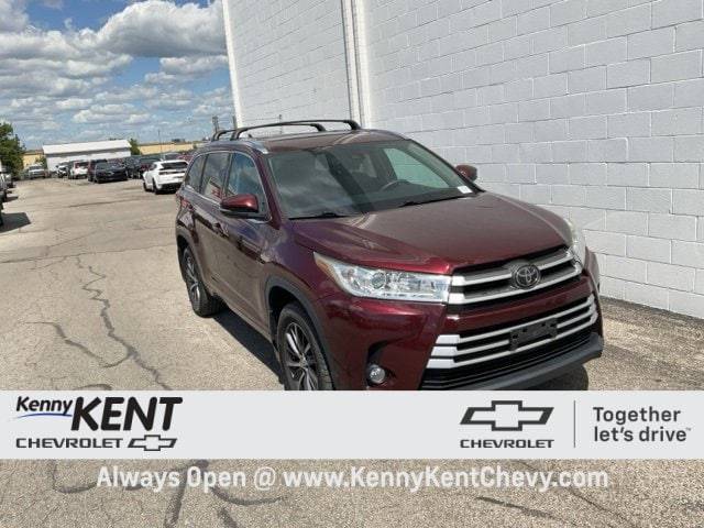 2017 Toyota Highlander XLE — SUV — 97,492 mi — Evansville, IN