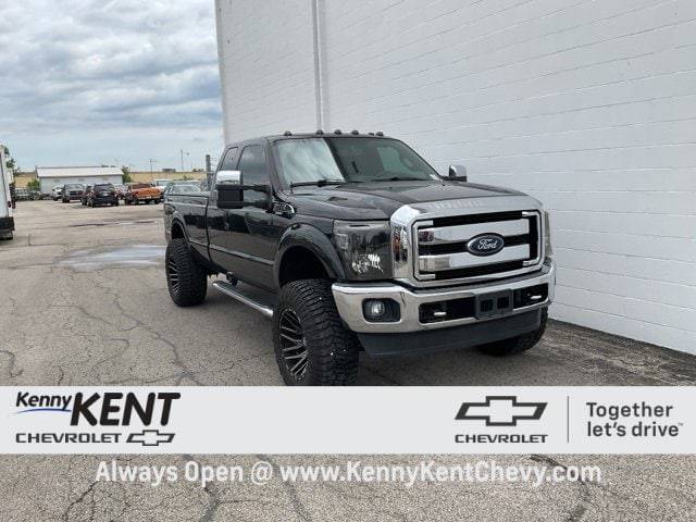 2015 Ford Super Duty F-350 Lariat — Pickup Truck — 110,418 mi — Evansville, IN