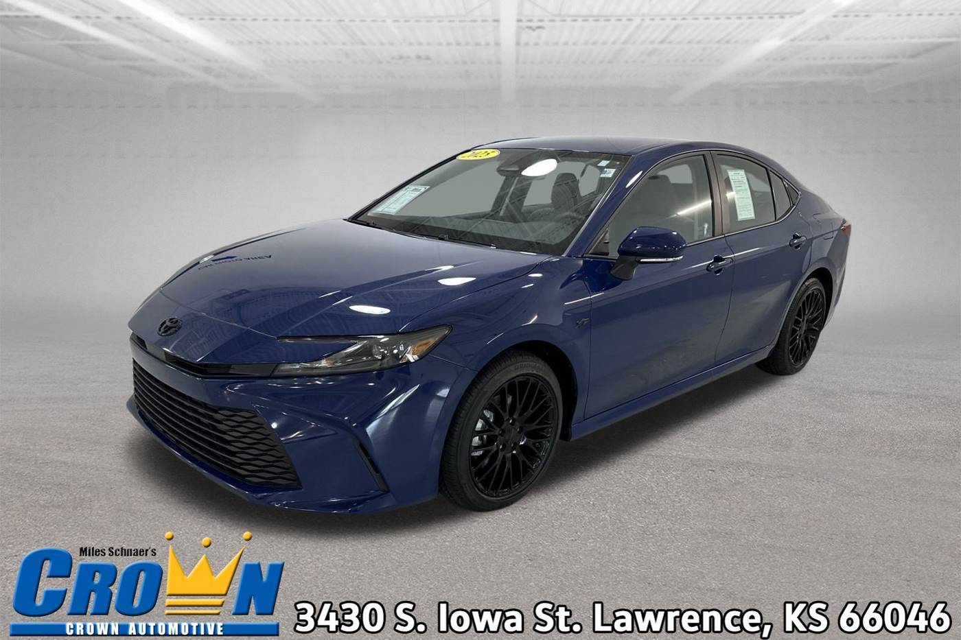 2025 Toyota Camry LE — Sedan — 125 mi — Lawrence, KS
