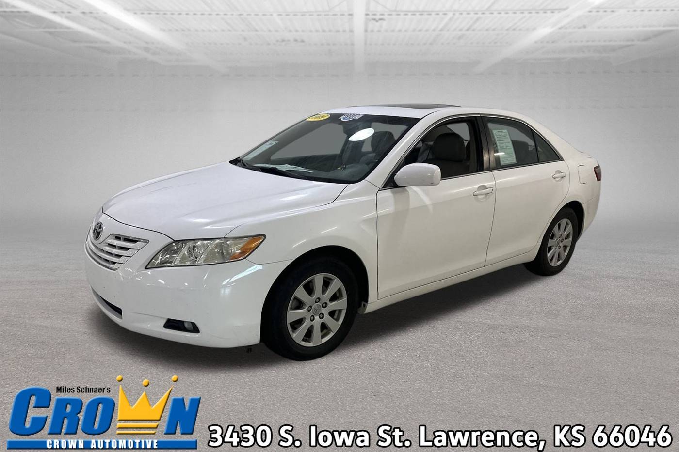 2009 Toyota Camry XLE V6 — Sedan — 67,710 mi — Lawrence, KS