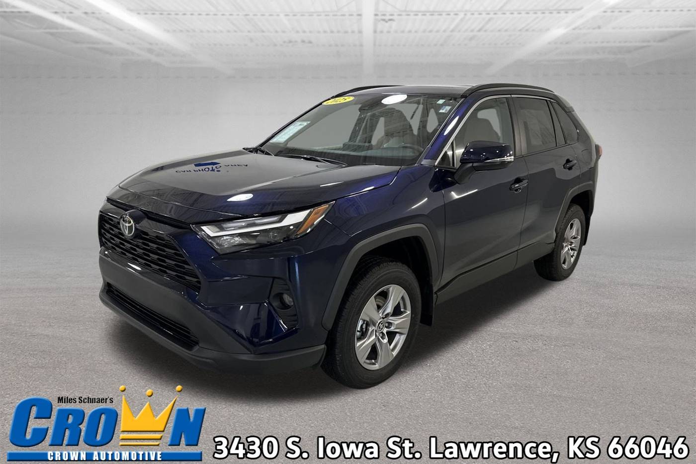 2025 Toyota RAV4 XLE — SUV — 6 mi — Lawrence, KS