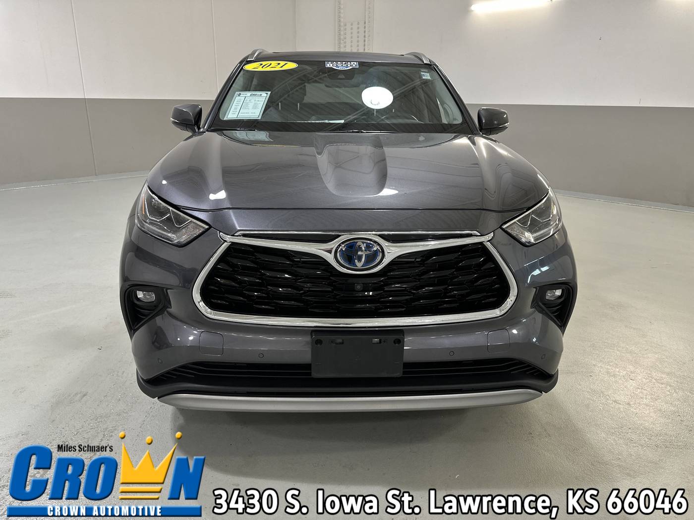 2021 Toyota Highlander Hybrid Platinum — SUV — 33,219 mi — Lawrence, KS