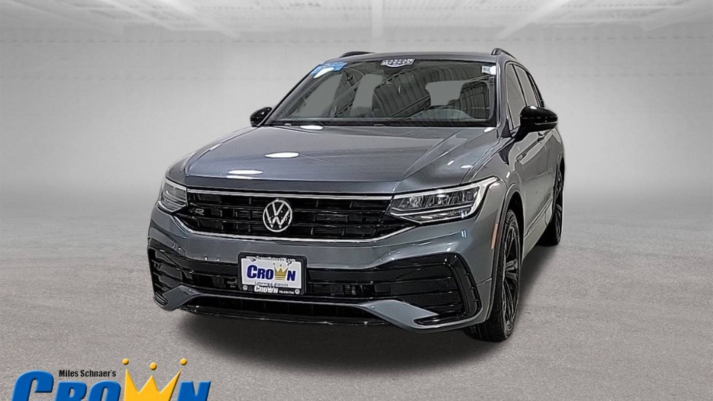 2023 Volkswagen Tiguan SE R-Line Black — SUV — 50,429 mi — Lawrence, KS