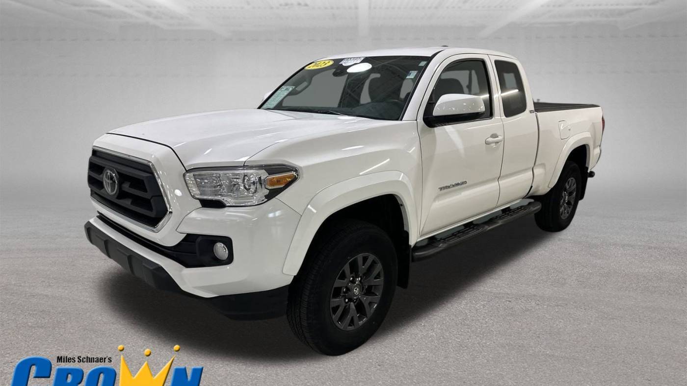2023 Toyota Tacoma SR5 — Pickup Truck — 24,950 mi — Lawrence, KS