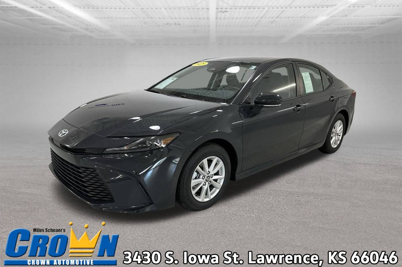 2025 Toyota Camry LE — Sedan — 23 mi — Lawrence, KS