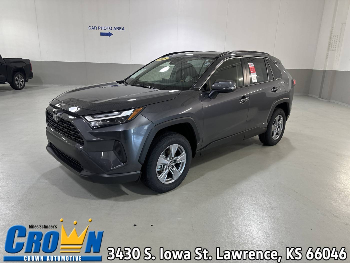 2025 Toyota RAV4 Hybrid LE — SUV — 27 mi — Lawrence, KS