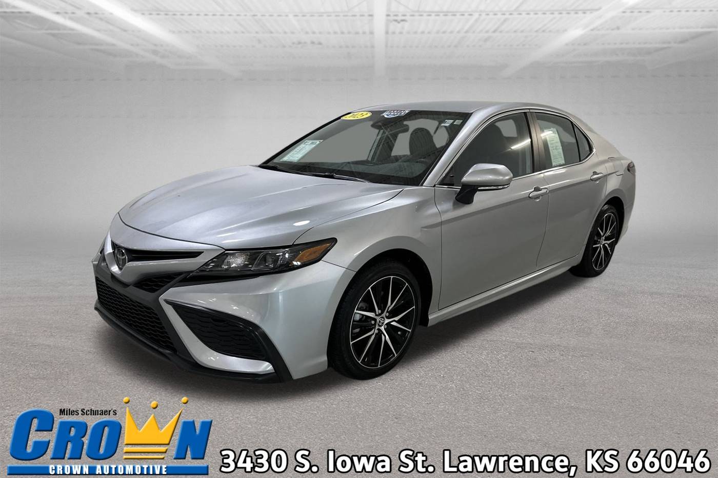 2023 Toyota Camry SE — Sedan — 12,359 mi — Lawrence, KS