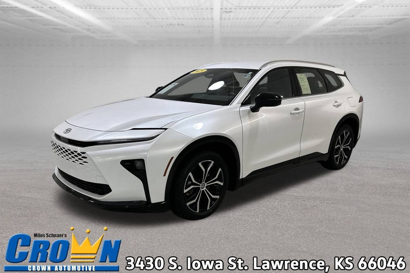 2025 Toyota Crown Signia XLE — SUV — 12,897 mi — Lawrence, KS
