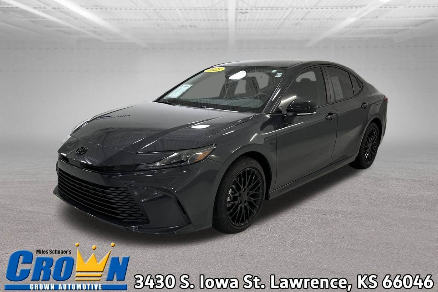 2025 Toyota Camry LE — Sedan — 82 mi — Lawrence, KS