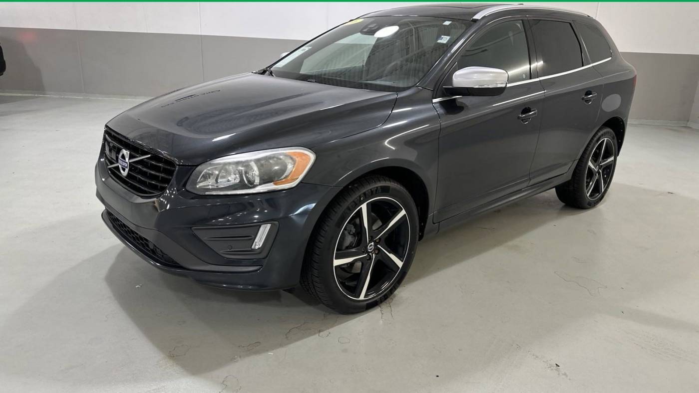 2016 Volvo XC60 T6 R-Design Platinum — SUV — 143,486 mi — Lawrence, KS