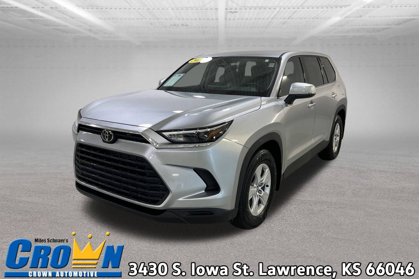 2025 Toyota Grand Highlander LE — SUV — 469 mi — Lawrence, KS