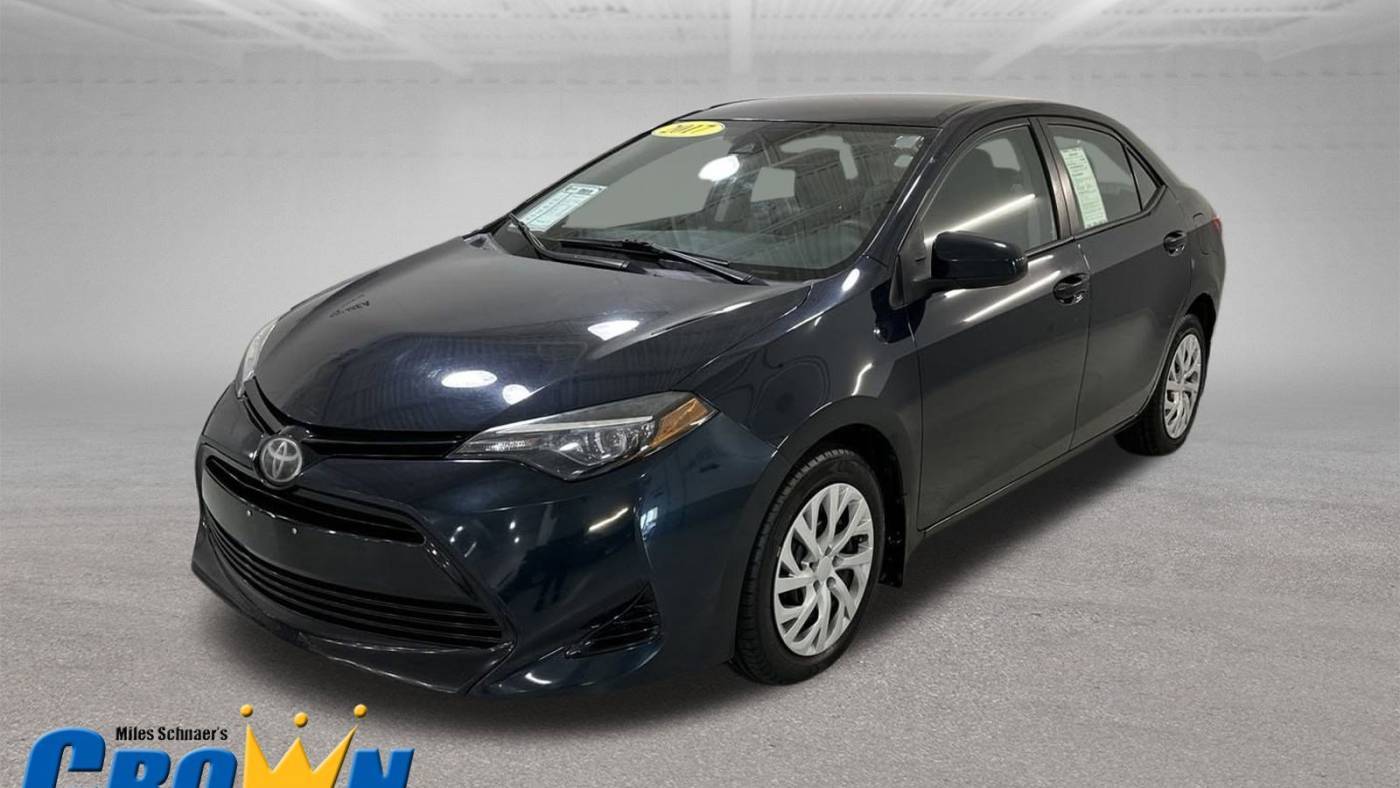 2017 Toyota Corolla LE — Sedan — 69,818 mi — Lawrence, KS