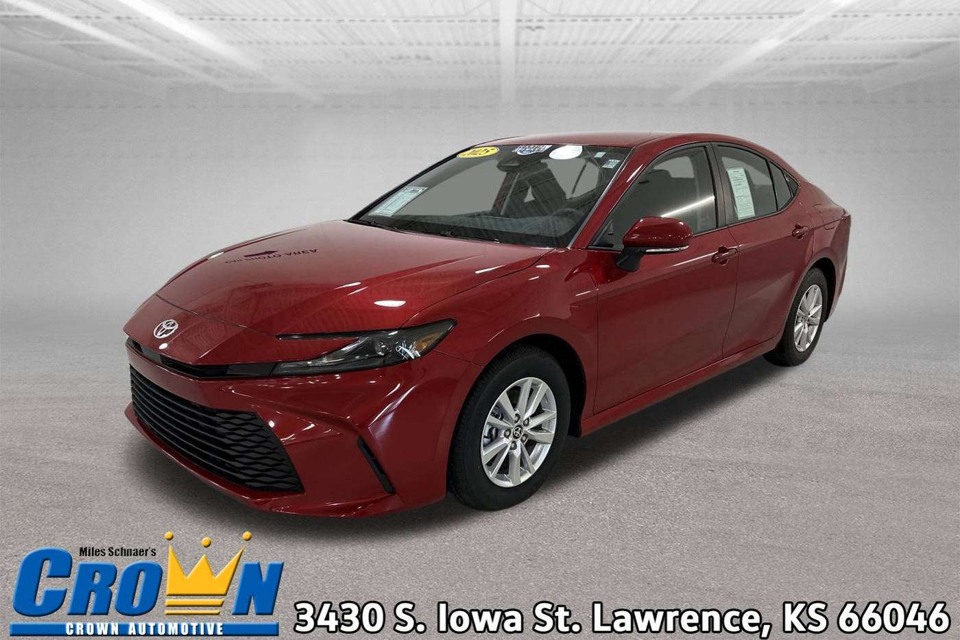 2025 Toyota Camry LE — Sedan — 207 mi — Lawrence, KS