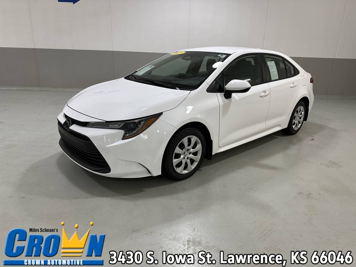 2025 Toyota Corolla LE — Sedan — 13 mi — Lawrence, KS