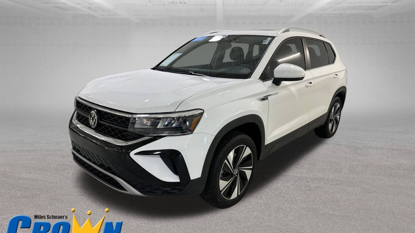 2024 Volkswagen Taos SE — SUV — 5,238 mi — Lawrence, KS