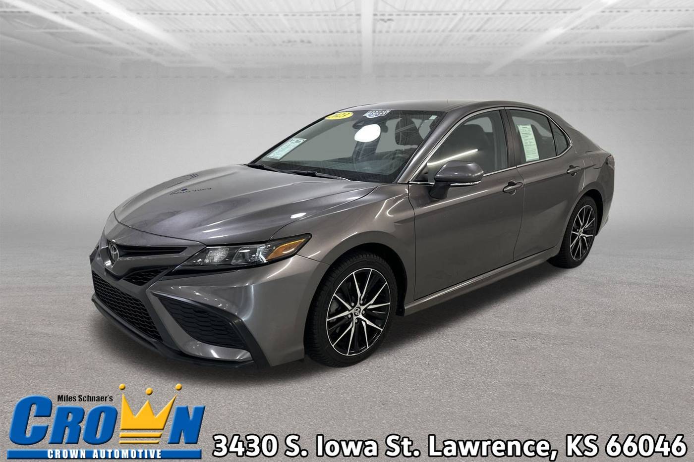 2023 Toyota Camry SE — Sedan — 61,588 mi — Lawrence, KS