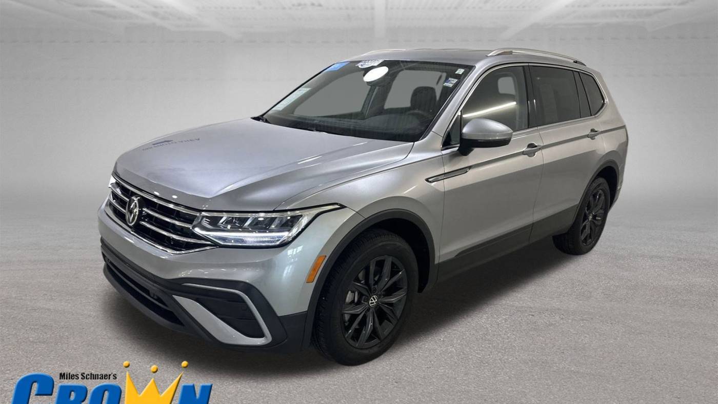 2024 Volkswagen Tiguan SE — SUV — 7,404 mi — Lawrence, KS